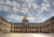 Cour intérieure des Invalides1.jpg